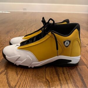 Air Jordan 14 "Ginger" sneakers size 10.5

Men’s size 10.5 US
Worn once/like new